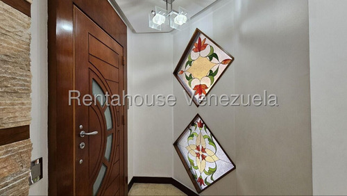 Apartamento En Alquiler Ubicado En Altamira