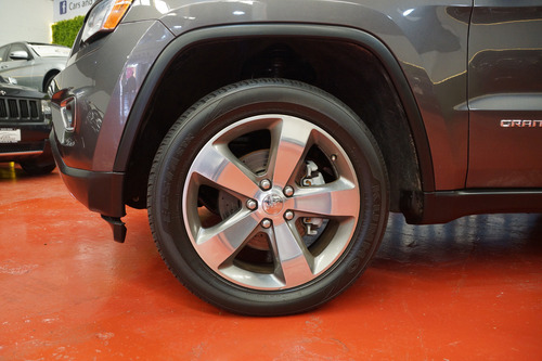 Jeep Grand Cherokee 3.6 Limited Lujo V6 4x2 At