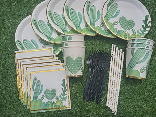 Imagen 1 de 7 de Set 6 Vasos +servilletas Platos Bombilla Tenedor Cumpleaños