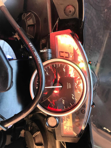 Yamaha R6