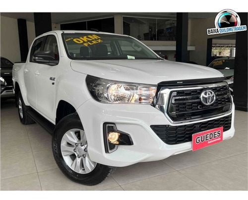Toyota Hilux 2.7 SR 4X2 CD 16V FLEX 4P AUTOMÁTICO