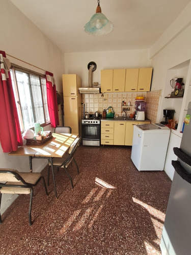 Casa 3 Ambientes C/ Garage, Patio, Jardin Y Terraza X T/ Sup.