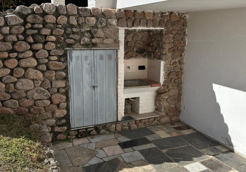 Casa En Venta En Huerta Grande, Remate Oportunidad