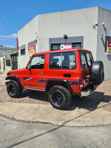 Imagen 3 de 19 de Toyota Land Cruiser Bj70