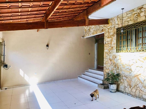 Imagem 5 de 15 de Sobrado Para Venda Por R$750.000,00 Com 200m², 4 Dormitórios, 2 Vagas E 4 Banheiros - Jardim São Vicente , São Paulo / Sp - Bdi35785