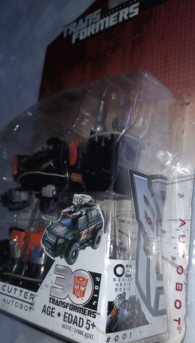 Transformers Generations Deluxe Class Trailcutter 30 Anivers (Usado)