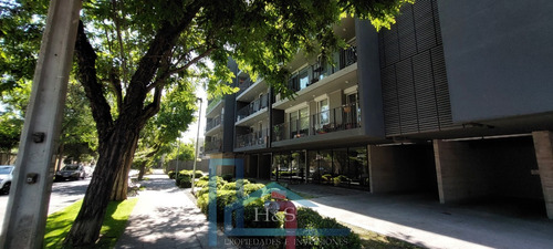 Venta Depto. En Primer Piso. Excelente Ubicación En Ñuñoa