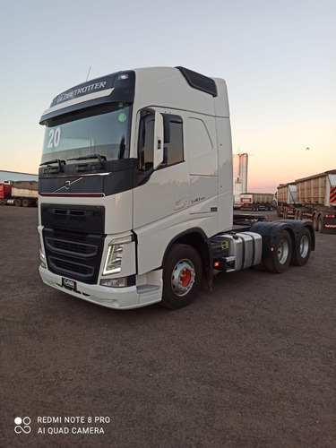 Imagem 2 de 9 de Volvo Fh 540