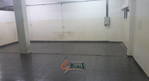 Imagen 3 de 9 de Local Deposito En Alquiler Muñiz 800 Ituzaingo