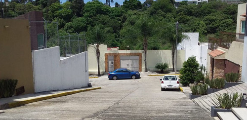 Terreno Urbano En Lomas De Zompantle, Cuernavaca, Morelos - Iti-1604-tu