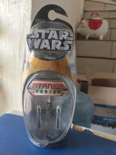 Star Wars Titanium Series Y Wing Die Cast Metal (Usado)
