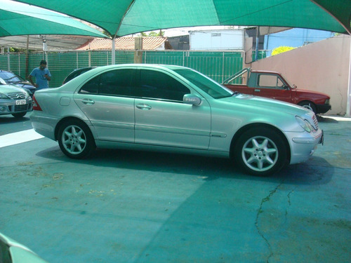 Imagem 6 de 13 de Mercedes Bens C 320 2001