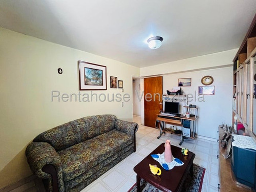 Excelente Apartamento En Venta, Urb. Calicanto, Maracay, 25-18243 Mv