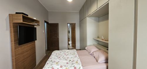 3 Quartos (suíte) Amplo Na Quadra De Praia De Copacabana