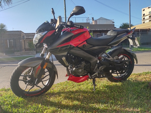 Bajaj Rouser 200 Ns