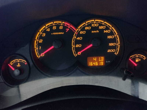 Imagem 12 de 15 de Chevrolet Classic Ls 2013