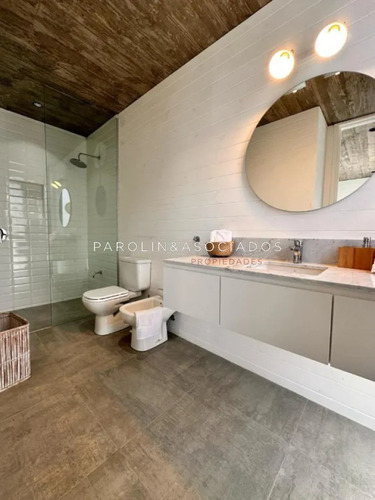 Casa En Venta De 4 Dormitorios En Club Del Mar, José Ignacio