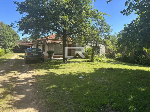 Casa En Venta En Altos De Pinares Con Excelente Terreno