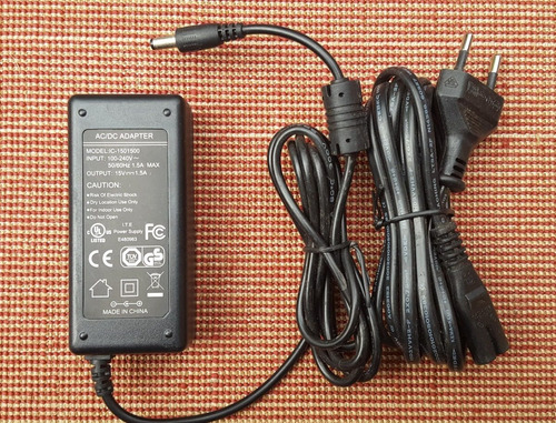Fuente Poder Adaptador 15v/1,5a Pa-1360 Arduino (Usado)