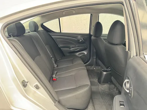 Nissan Versa 1.6 Advance Mt
