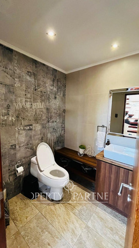 Casa En Excelente Estado En Condominio Seguro Cerc...