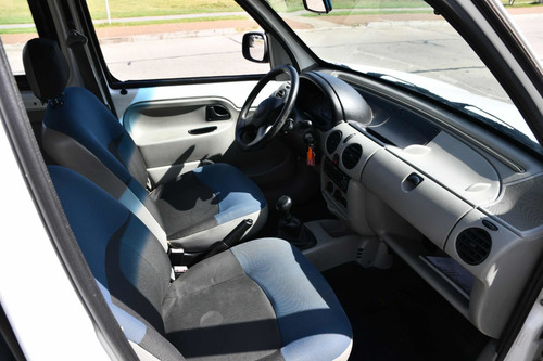Renault Kangoo 1.6 2 Confort 5as Aa Da Svt 1plc 2012