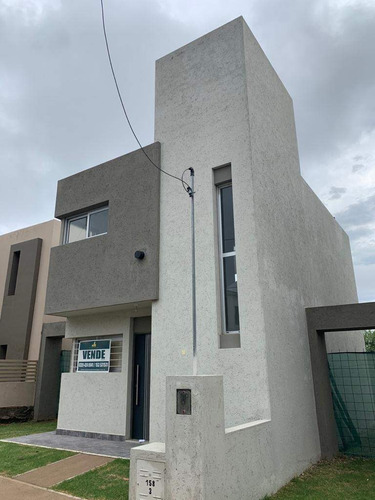Duplex A Estrenar - Lomas Del Chateau (2 Dorm - 2 Baños Cochera)