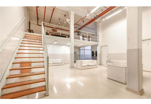 Venta Oficina En Barracas 220 M2+coch