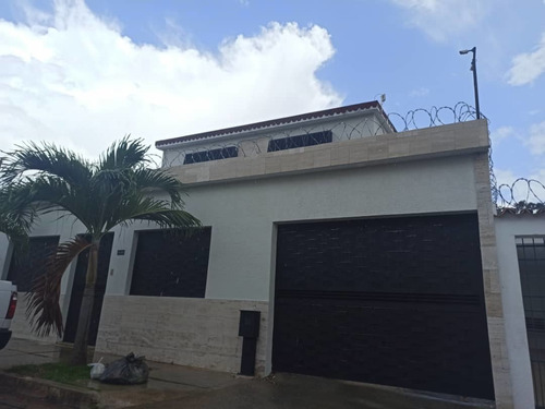 Imagen 1 de 10 de Casa En Venta Urb Trigal Valencia. Dm