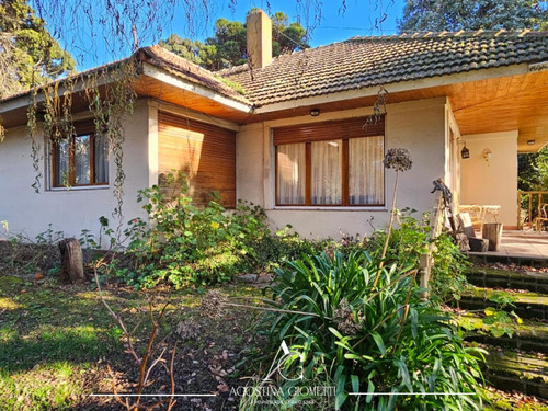 Casa En Bosque Peralta Ramos