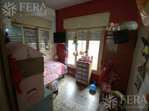 Imagen 6 de 14 de Venta Casa De 3 Ambientes Con Cochera, Jardín Y Patio En Wilde (28763)