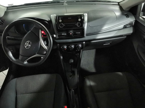 Imagen 10 de 13 de Yaris Core Cvt