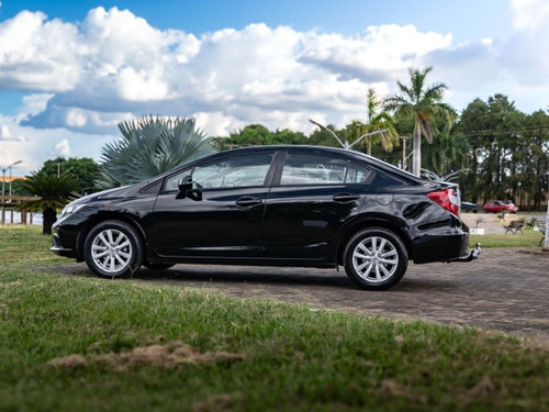 Honda Civic Civic 1.8 LXS 16V FLEX 4P MANUAL