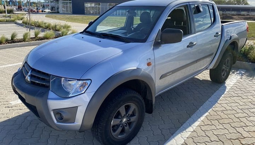 Mitsubishi L200 Gls 2.4 2014