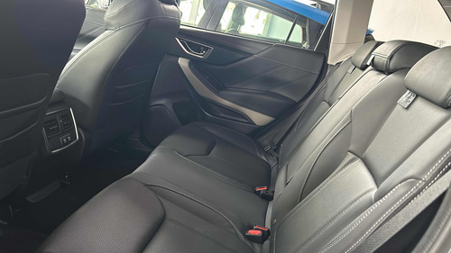 Subaru Forester 2.5i-s Cvt