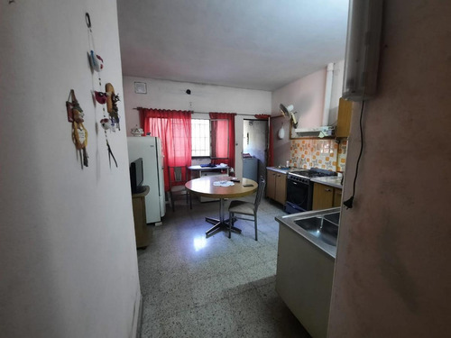 Casa De 3 Dormitorios A Reciclar - Casa Chorizo - Barrio Belgrano