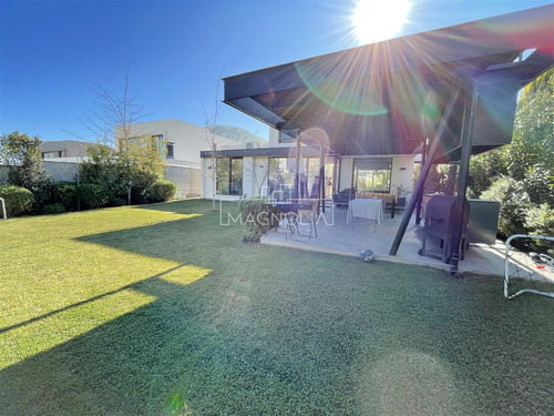 Casa En Venta De 3 Dorm. En Chamisero