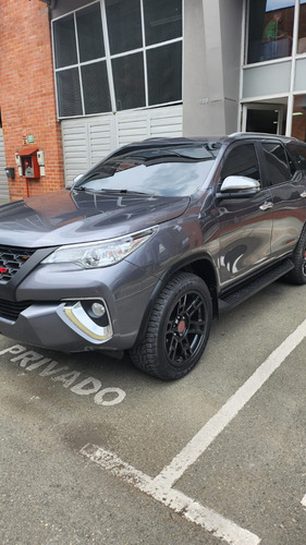 Toyota Fortuner 2.7l