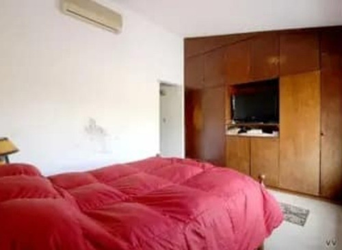 Venta - Apartamento De 2 Dormitorios Con Jardín - Ref. #5vis