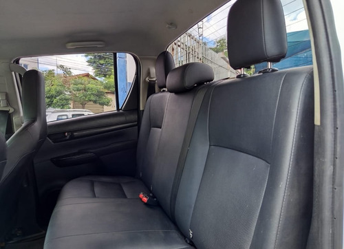 Toyota Hilux 2.8 STD 4X4 CD 16V DIESEL 4P MANUAL