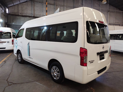Imagen 6 de 15 de Nissan Urvan