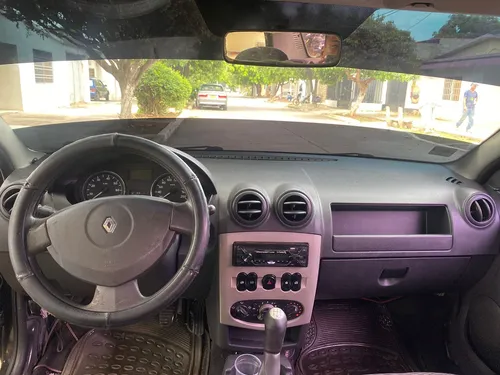 Renault Logan 1.6 Expression Fii