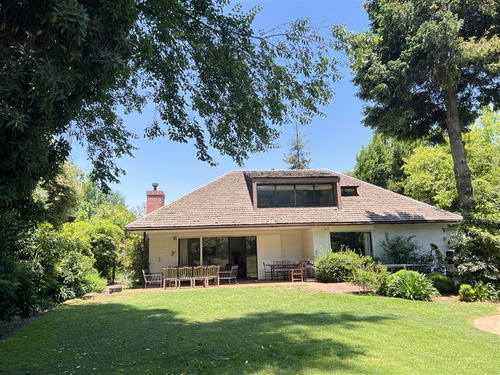 Casa En Venta En Lo Barnechea