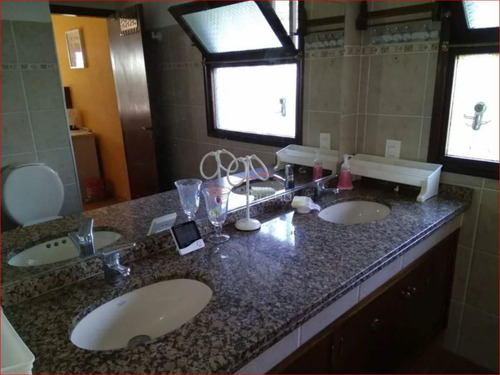 Imagen 6 de 13 de Excelente Casa A La Venta En Maldonado, Pinares, Muy Soleada 6 Dormitorios