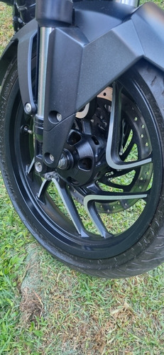 Imagen 17 de 23 de Bajaj Dominar 400