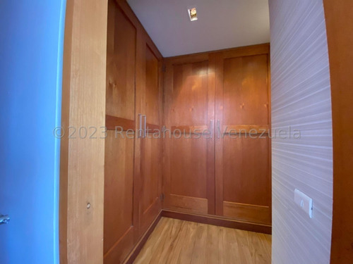 Imagen 23 de 27 de Amplio Apartamento En Alquiler, Urb. Las Mercedes