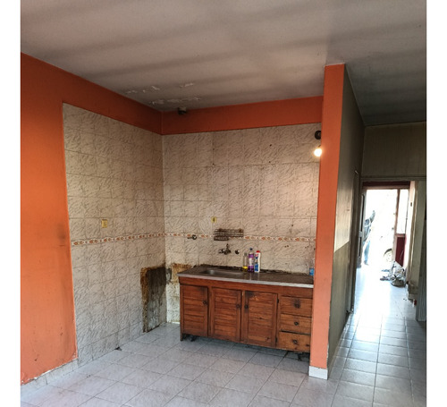 Casa De 4 Ambientes Con Gran Patio Y Terraza