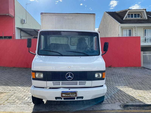 Mercedes-benz 710 4x2 2p