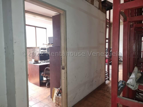 Imagen 21 de 30 de Vendo Edificio Los Teques Sq 23-13596
