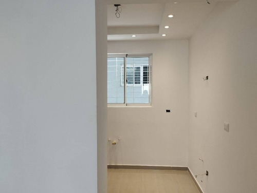 Imagen 6 de 14 de 164349 Carmen María González Vende Apartamento A Estrenar, Pozo Y 100% Planta En Las Chimeneas (0412-4359728)